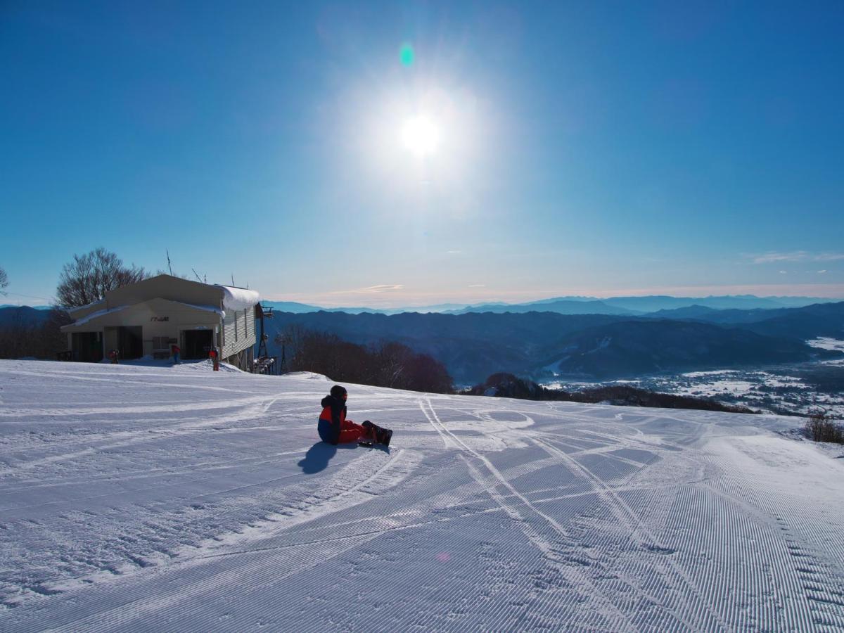 Tabist Condominium Hakuba Goryu Exteriör bild